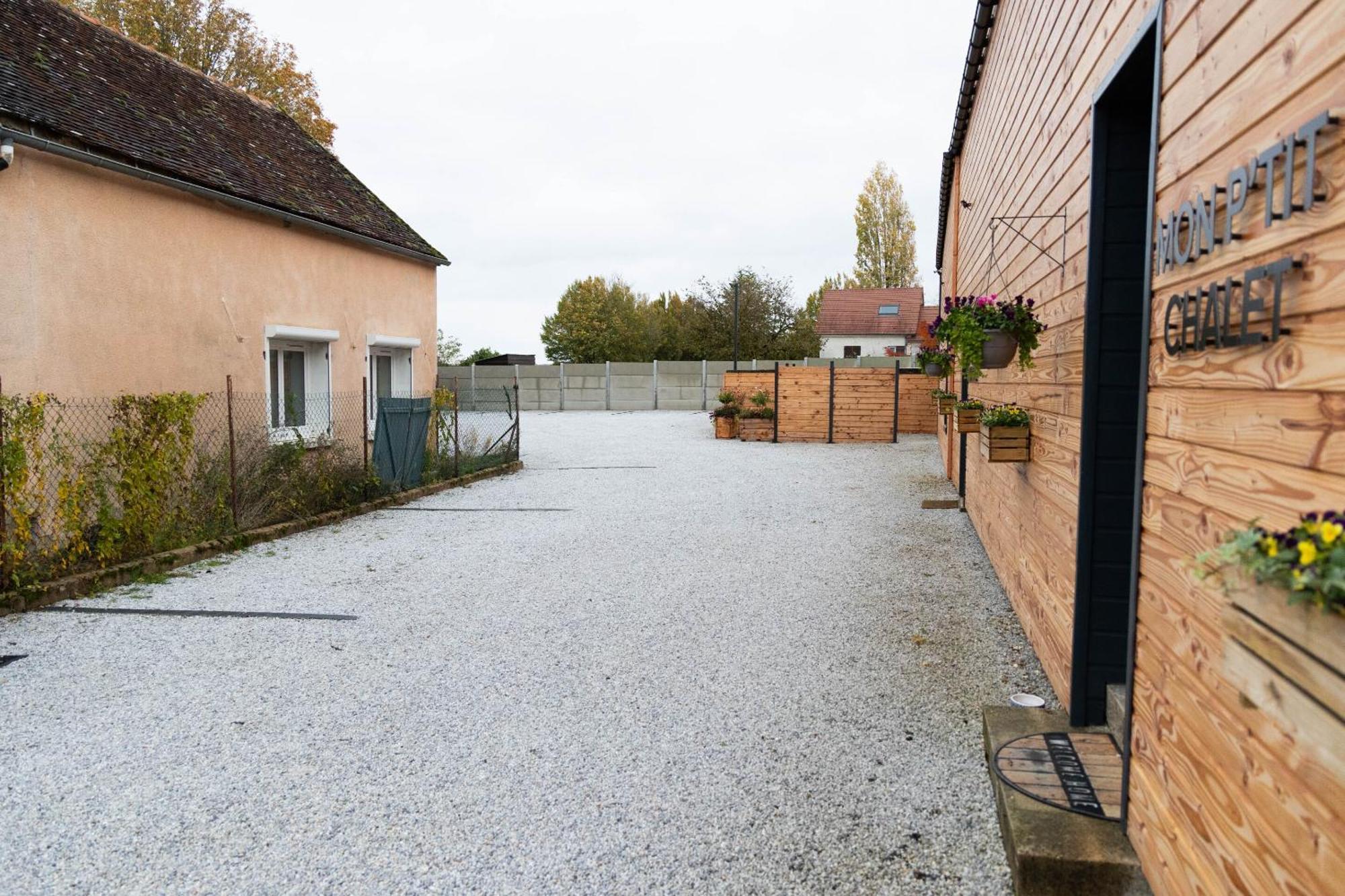 فيلا Le Domaine De La Clarte Auxerre - Venoy المظهر الخارجي الصورة